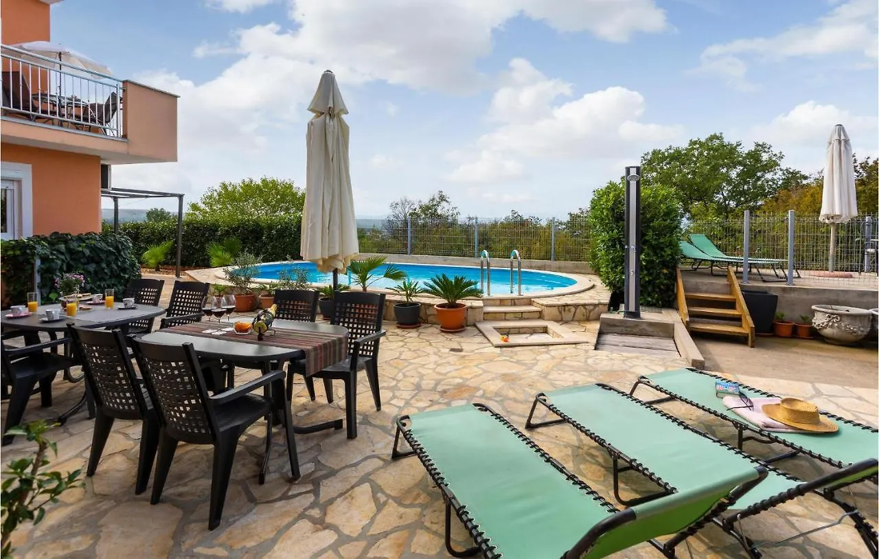 Nice Apartment In Sveti Vid-Miholjice With Wifi 0*,