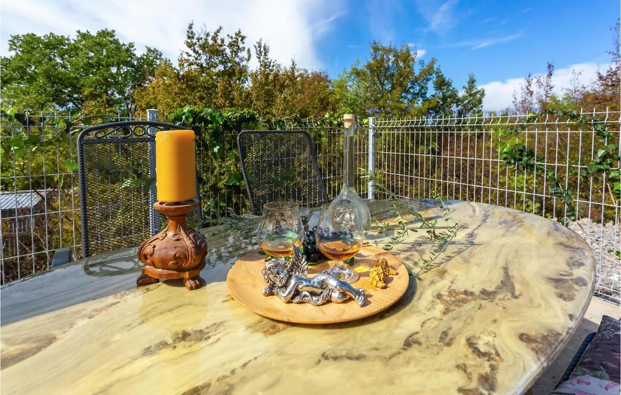 Nice Apartment In Sveti Vid-Miholjice With Wifi